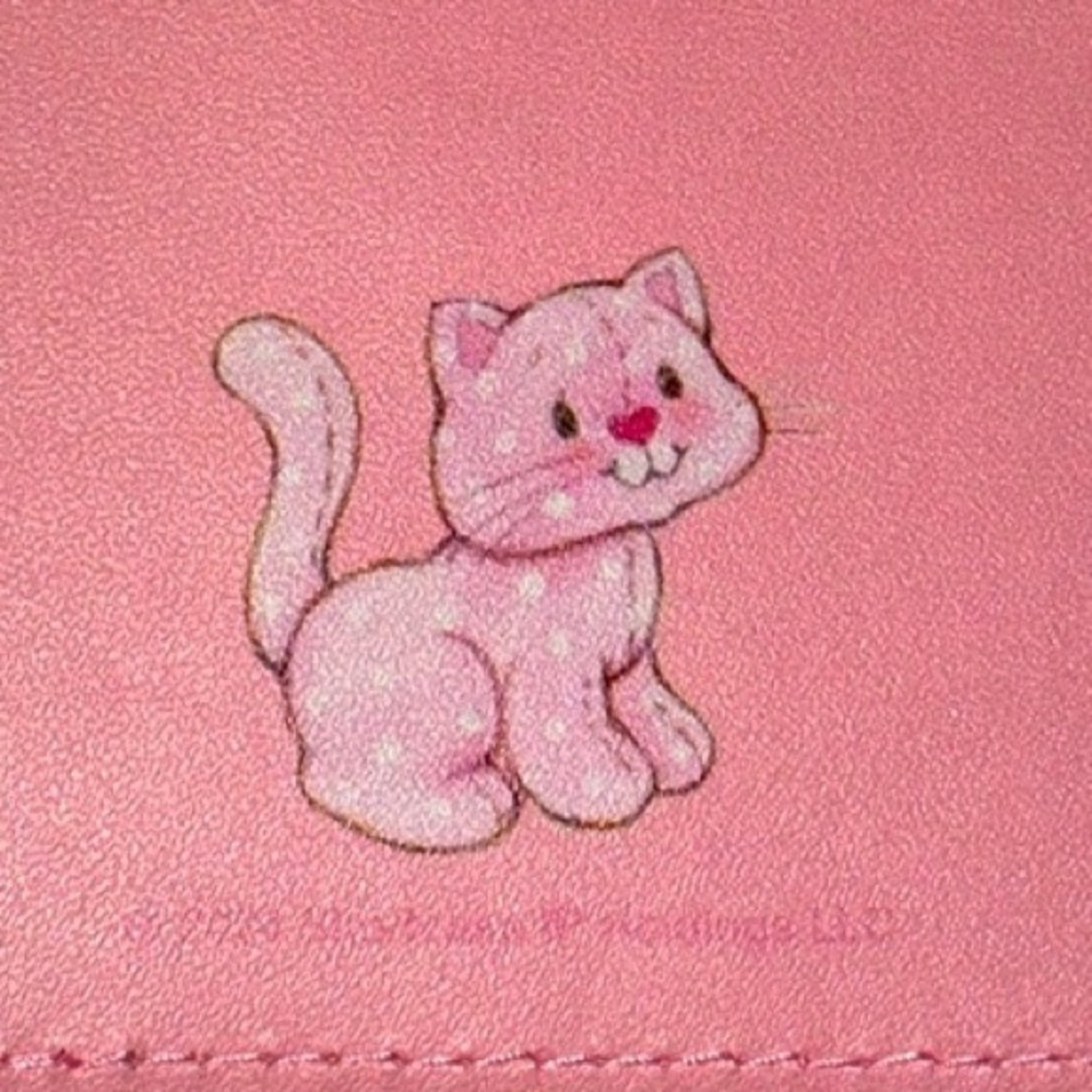 Vintage-Inspired Strawberry Shortcake Pink Cardholder Wallet - Picture 2 of 2